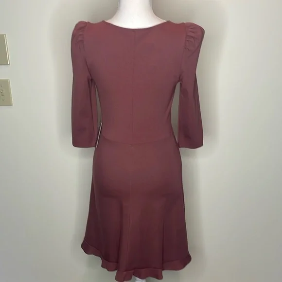 Express Mauve V Neck Ruched Knit Dress. XS - Picture 2 of 10